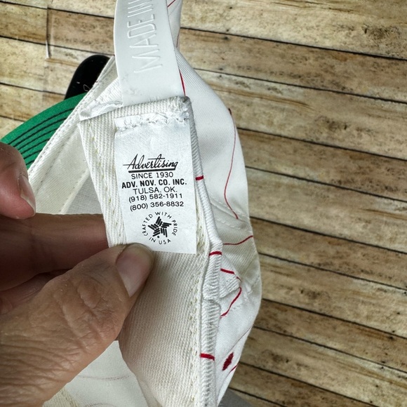 Texaco VTG White and Black Cap with Red Stripes - Picture 6 of 6